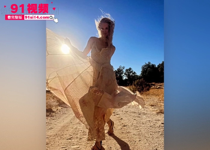 加拿大当红女演员 劳伦·李·史密斯 早期拍摄三级片泄密 化身饥渴母狗野外勾引男人带回家激情做爱 - 图8