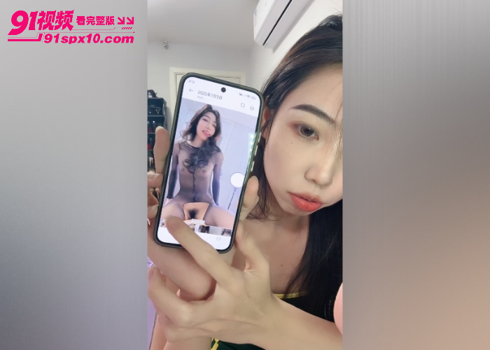 高颜值女大学生下海黄播给粉丝福利 假屌插逼玩到白浆直流 只要刷个礼物加微信就可以内射 简直太下贱 - 图5