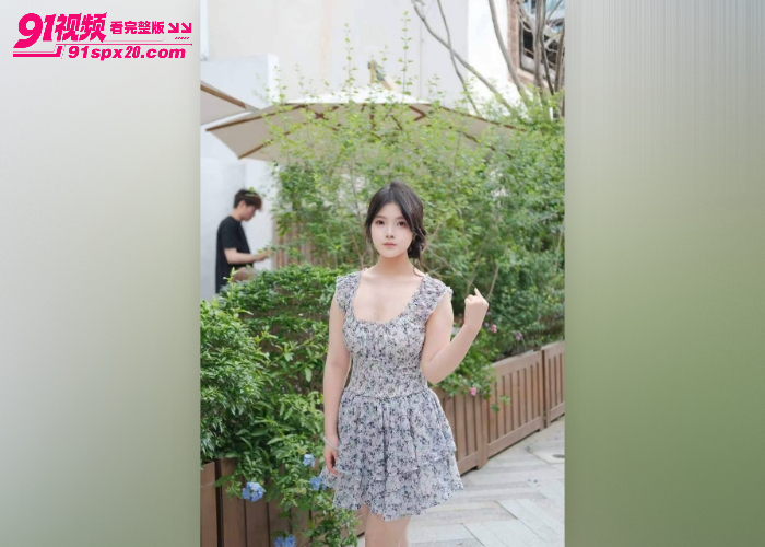 家教老师套路忽悠反差学生妹 青涩嫩妹大屁股骑乘巨乳猛摇 高潮浪叫真会玩 - 图2