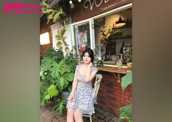 家教老师套路忽悠反差学生妹 青涩嫩妹大屁股骑乘巨乳猛摇 高潮浪叫真会玩 - 图3