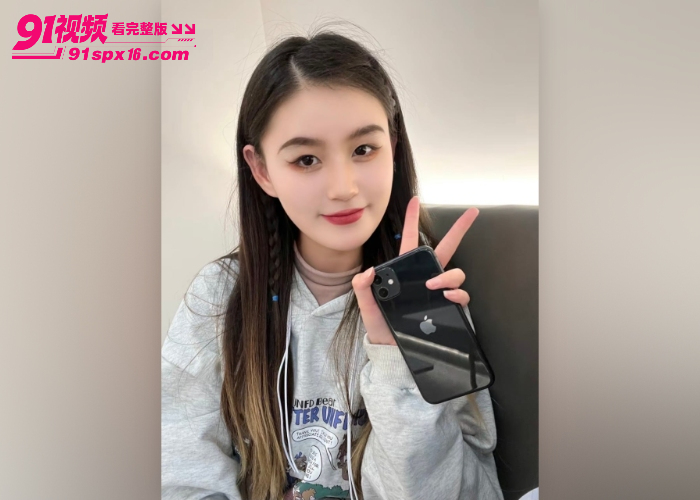 南京师范学院高颜值女大学生 被富二代包养戴狗链调教 花式猛操多毛骚穴高潮不断 - 图4