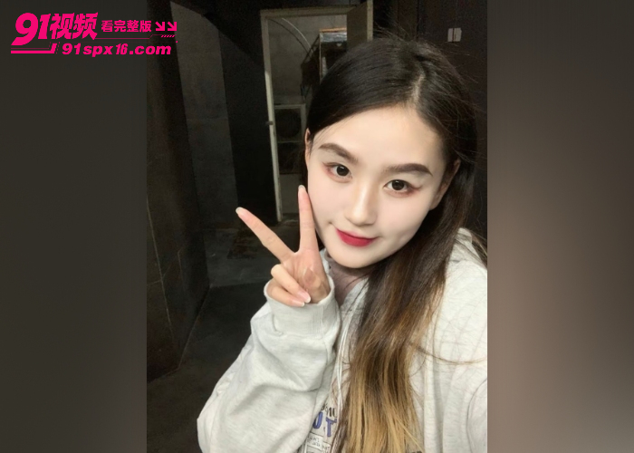 南京师范学院高颜值女大学生 被富二代包养戴狗链调教 花式猛操多毛骚穴高潮不断 - 图6