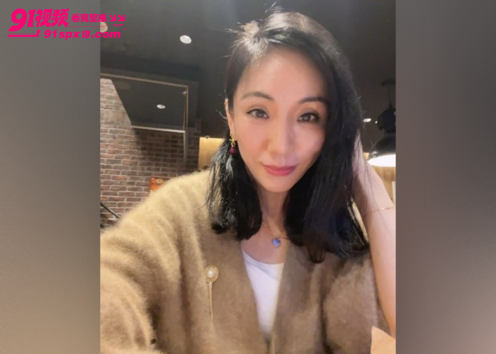 山东聊城夫妻深夜公园户外露出 深喉阳痿老公欲求不满 假鸡巴操逼骚得不行 - 图3