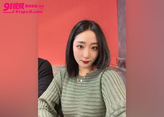 私人女教练瑜伽裤出轨男学员 无套猛操白虎骚穴 淫水顺着鸡巴流下来 - 图1