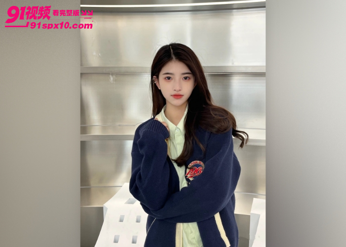 海角原创 谁能懂啊家人们 哥哥憋了一个星期遇到清纯堂妹 香肩美腿无套后入狂操 - 图3