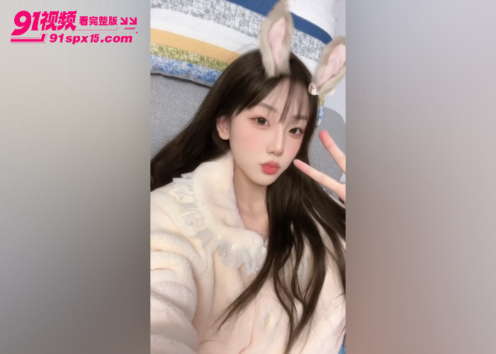 高颜值顶级精神小妹 极限反差婊被富哥微信撩骚 线下调教露脸无套猛操成骚母狗 - 图4