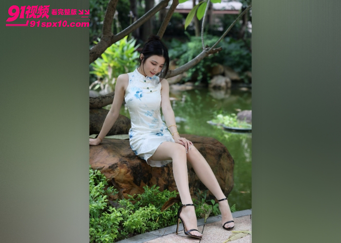  性感人妻偷情性爱视频 旗袍肥臀肉感十足骑乘后入 索取精液丰满身材诱人至极 - 图1