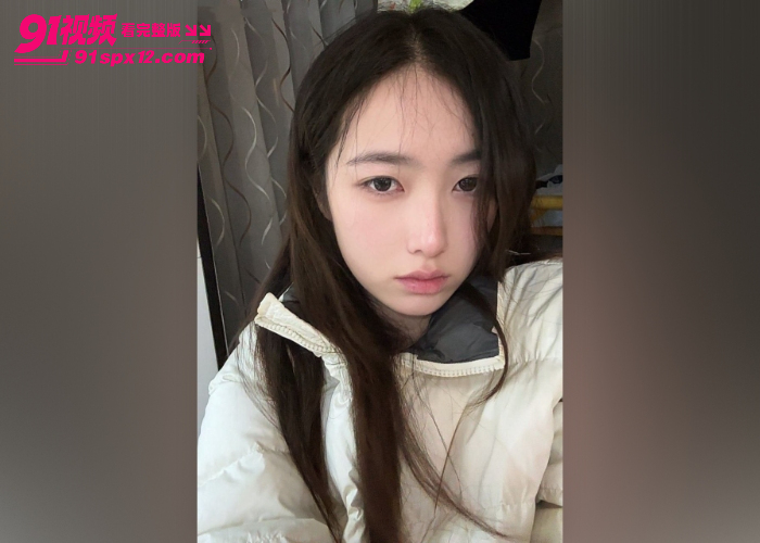 高颜值女大学生 王美昕 巨乳极品身材 男友泄密情侣视频 吃鸡做爱眼神迷离 - 图1