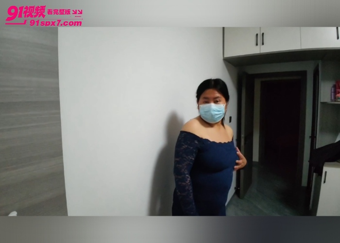 【海角原创】调教坦克爆乳亲妈做胸推，像东莞女技师一样舔屁眼 服务堪比技女 - 图2