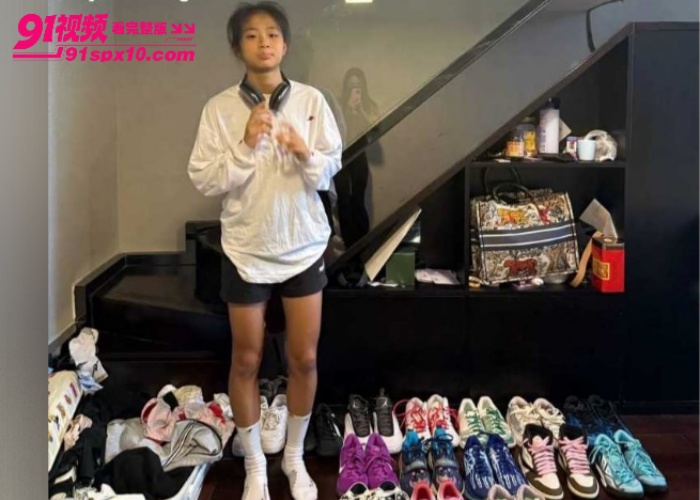 女篮之星 张家裔 人设崩塌 留美不练球反变神偷 盗窃卡地亚戒指下跪求饶 - 图4