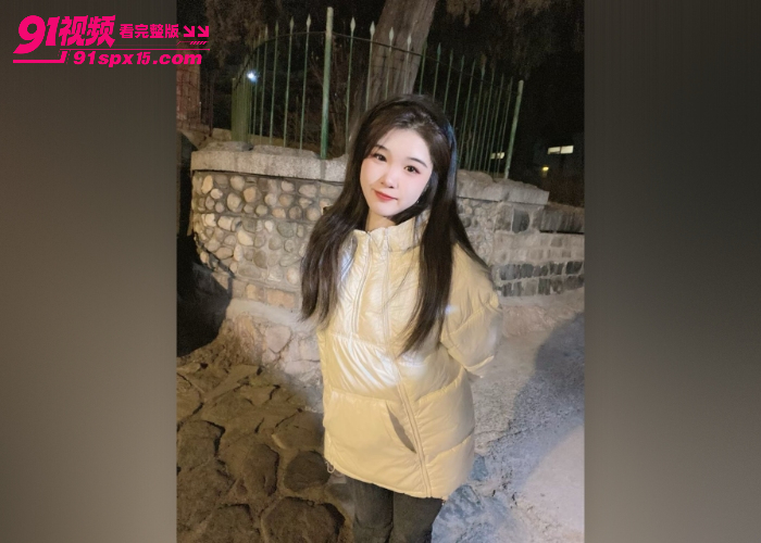 河北卫校学生妹 周燕妍 与渣男分手惨遭报复泄密私拍 穿黑丝自慰给男友看 被各种姿势抽插 - 图2
