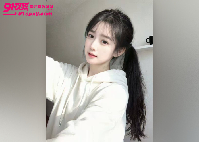 清纯学妹放学后酒店密会金主 穿着情趣白丝被操到直喊爸爸 同学老师眼中的乖乖女私下超反差 - 图2