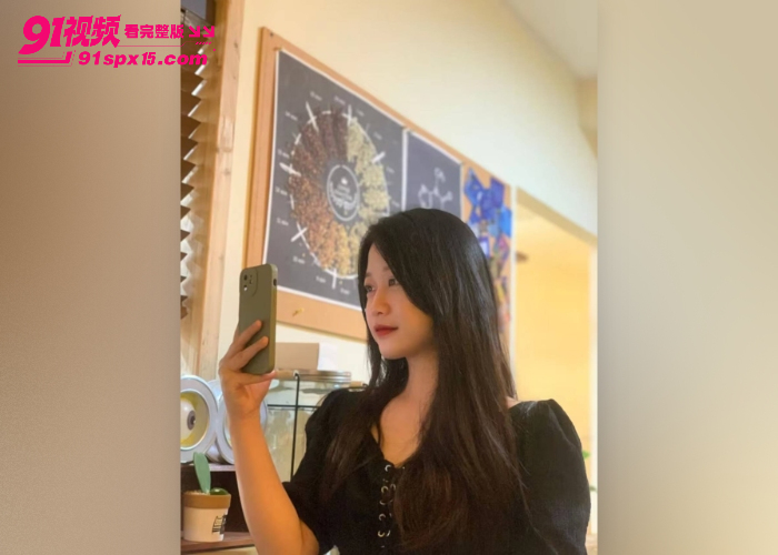 青州杨家馅饼老板娘 辛能能 丈夫出轨打亲妈 母亲隐忍还包饺子招待儿子与其第三者 - 图1