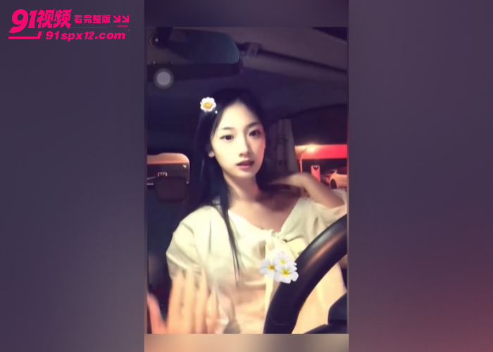 菏泽巨乳学生妹 瑜婷婷 与男友健身房露出后入性感蜜桃臀撞击声诱人 没想到表面清纯似下这么反差 - 图1