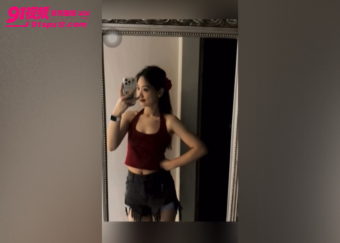 菏泽巨乳学生妹 瑜婷婷 与男友健身房露出后入性感蜜桃臀撞击声诱人 没想到表面清纯似下这么反差 - 图4