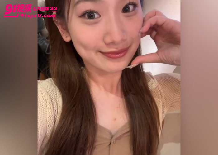 菏泽巨乳学生妹 瑜婷婷 与男友健身房露出后入性感蜜桃臀撞击声诱人 没想到表面清纯似下这么反差 - 图5