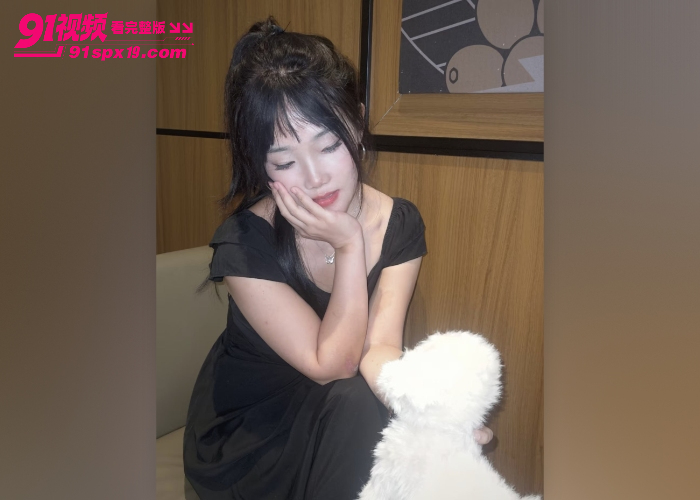 网友大排档约会极品少妇 微醺回家调教爆操黑鲍 高潮浪叫爽到飞起 - 图1