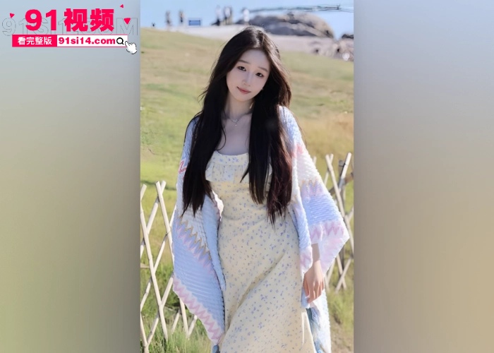 【云盘泄密】25岁江苏钢琴老师 李琴琴 颜值高身材棒 穿情趣装给男友口交 完美露脸不可错过 - 图3