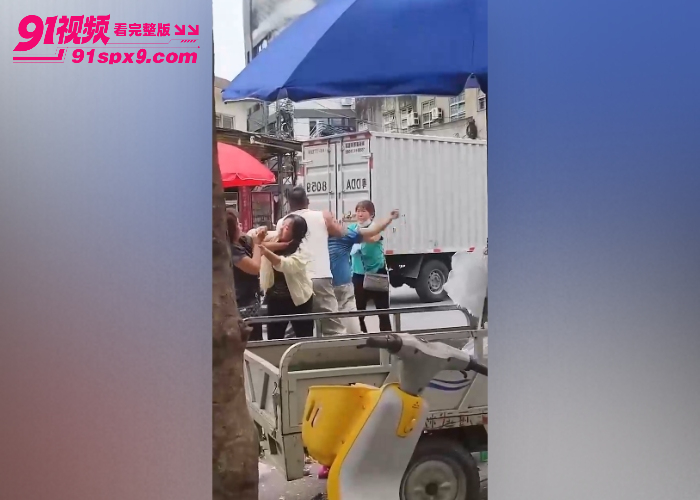 广东汕头血案两卖红薯的摊贩，因一毛钱价格街头互殴升级成拿刀互桶 导致一人死亡底层的悲哀 - 图2