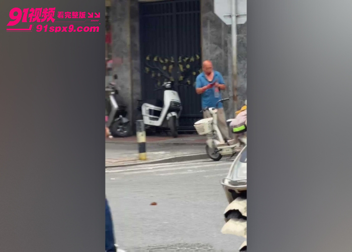 广东汕头血案两卖红薯的摊贩，因一毛钱价格街头互殴升级成拿刀互桶 导致一人死亡底层的悲哀 - 图7