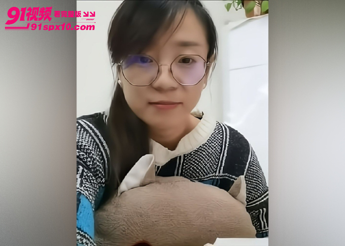 河南洛阳已婚英语老师 许葛菲 夫妻生活没了激情 为了寻求刺激网上认识了个小鲜肉 每天裸聊抠逼发泄心中欲望 - 图5