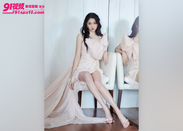 内娱美腿女神 关晓彤 新剧戏份被删减 制片人嘲讽角色是靠潜规则拿到 资本操控选角黑幕娱乐圈还是这么乱 - 图10