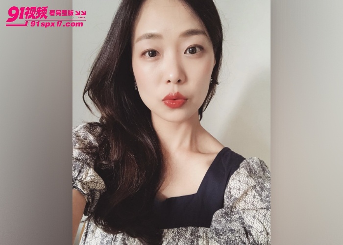 经理拿下刚离婚女销售 极品少妇欲望汹涌难耐 出租房无套猛操高潮骚得不行 - 图3