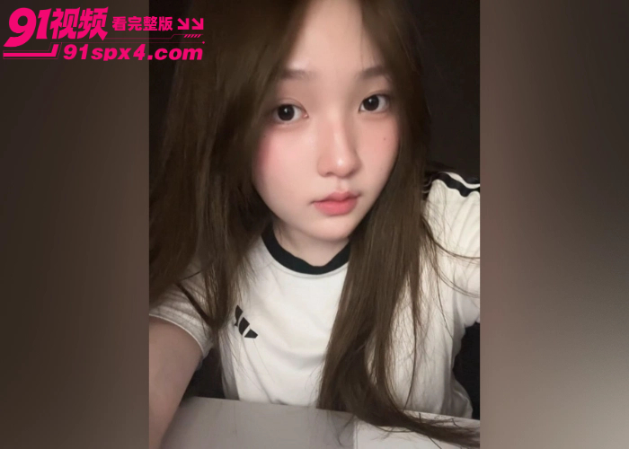 【海角原创】爸妈不在家禽兽哥哥强行占有亲妹妹 无套内射解锁血缘禁区 娇嫩亲妹被干到高潮求饶 - 图1