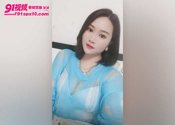 巨乳少妇饥渴偷情 性感蜜桃臀被肉棒疯狂入侵 我操你舒服还是你老公操你舒服 对白精彩刺激 - 图2