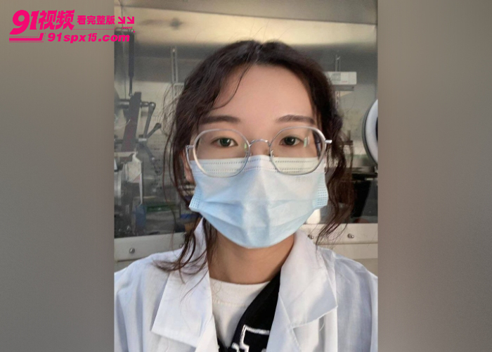 长沙极品女大学生 表面清纯私下超反差 自拍骚穴给男友撸管 玩弄多毛骚穴爽到高潮喷水 - 图3