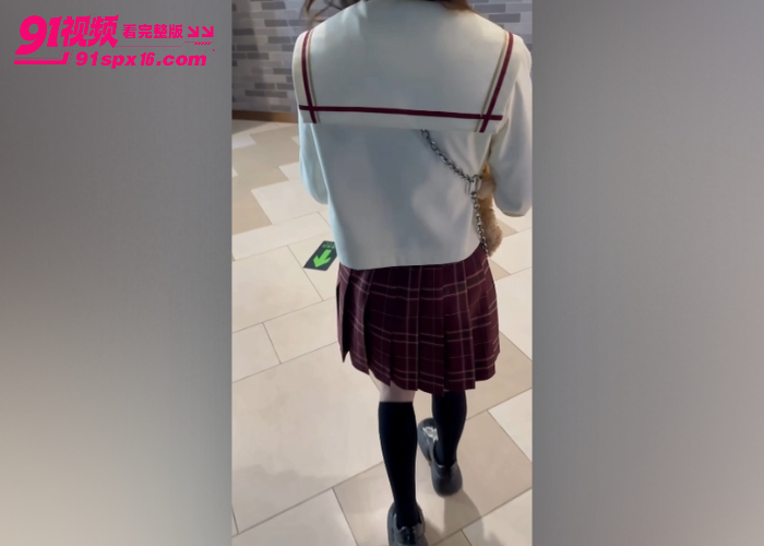 海角原创 表妹放暑假来找我玩 穿JK短裙黑丝被推倒 无套猛操多毛嫩穴高潮痉挛 - 图4