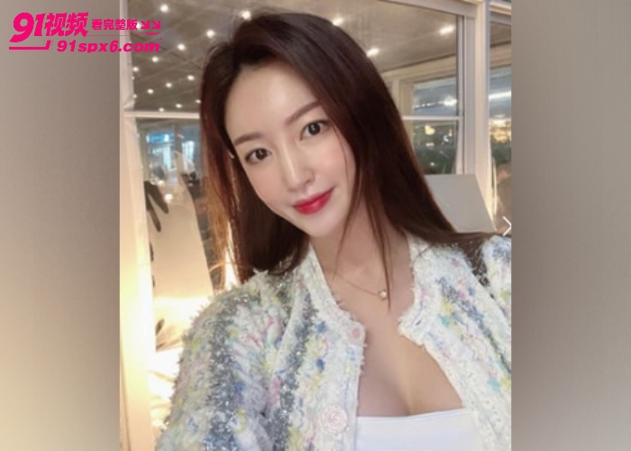 【海角原创】骚逼女儿边跟男友打电话 边给我舔屌 在偷感十足的环境下操逼 很快就射了 - 图3