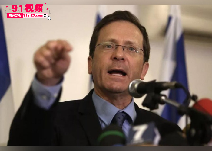 澳大利亚悉尼邦迪海滩发生恐怖枪击事件 两名枪手像人群开枪目前已导致多人死亡 现场画面曝光堪称人间炼狱 - 图4