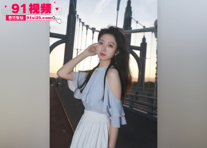 新疆哈密出轨大瓜 清纯女神变偷情骚货破坏别人婚姻 露骨聊天记录性爱视频曝光火爆全网 - 图2