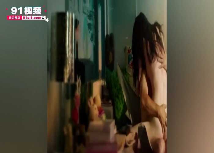 蔡洁 曾志伟 影片全裸啪啪禁播片段流出，网传曾志伟睡过不下百位女星真有实力！ - 图9
