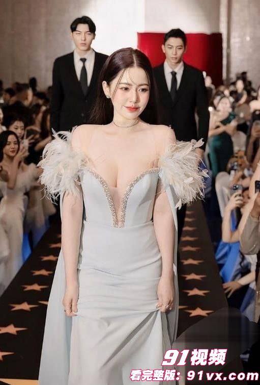 台湾高颜值网红 HBD创始人CEO夏筠婷，性爱视频惊爆网络跪地给金主口交后被无套抽插 - 图6