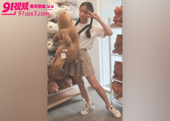 网盘疯传被脑控台妹 无下限自曝接受网调 苗条小女神反差炸裂 谁接盘谁意难平一辈子 - 图3