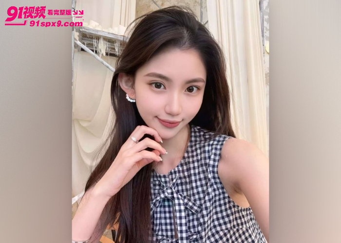 【海角原创】爸妈外出跟妹妹玩真心话大冒险输了 要求脱下内射操逼 干到高潮不断 - 图1