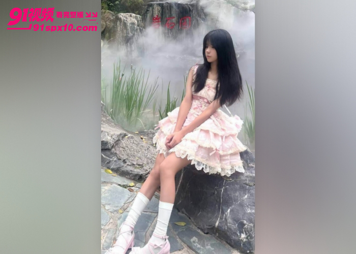 成都清纯可爱学生妹 邢可欣 学校里面的乖乖女 没想到私下竟然是个卖逼女 这粉嫩小穴好诱人 - 图5