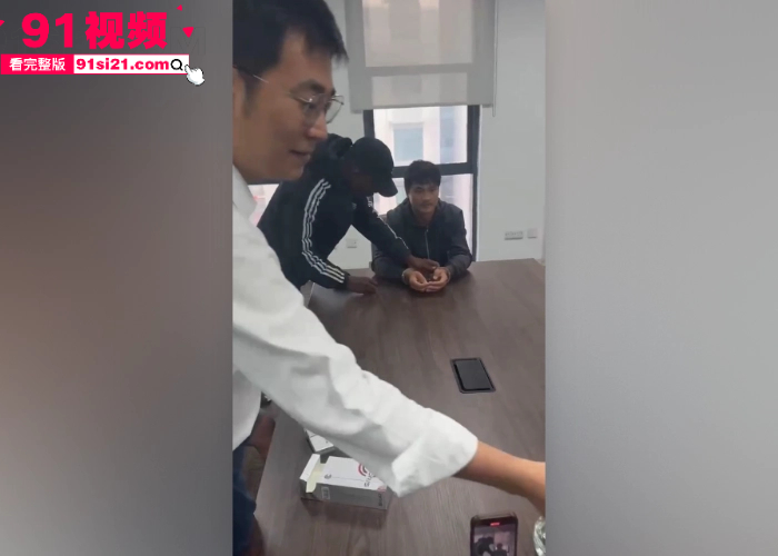 网红变绑匪 非洲洋洋 在坦桑尼亚绑架虐待同胞致残 引发海外华人圈震怒 经过两周终于被捕现场视频曝光 - 图6