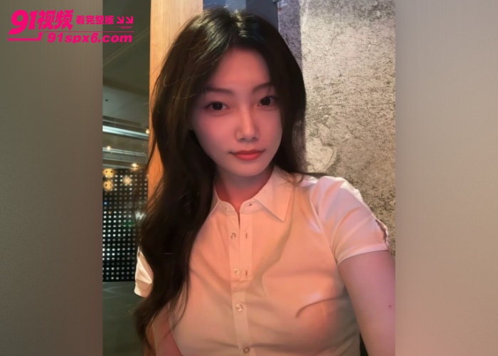 【海角原创】趁老婆不在家，我把她的性感妹妹给强上了 逼紧水多太爽了 - 图1