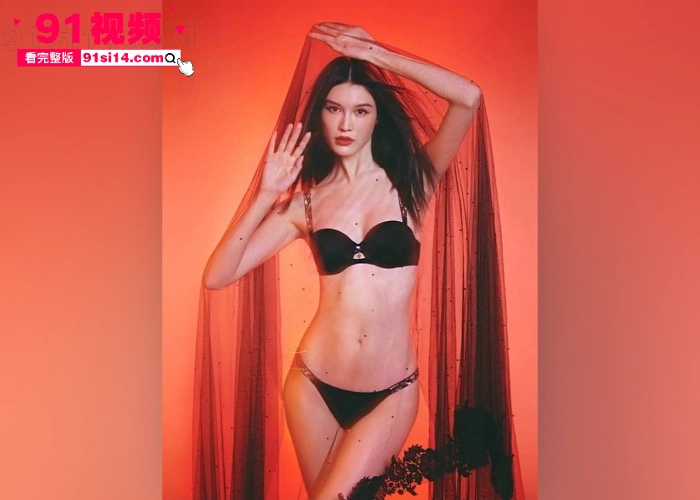 香港艺人 陈伟霆 妻子中国超级名模 何穗 Fashion时装秀 真空露点视频曝光 - 图6