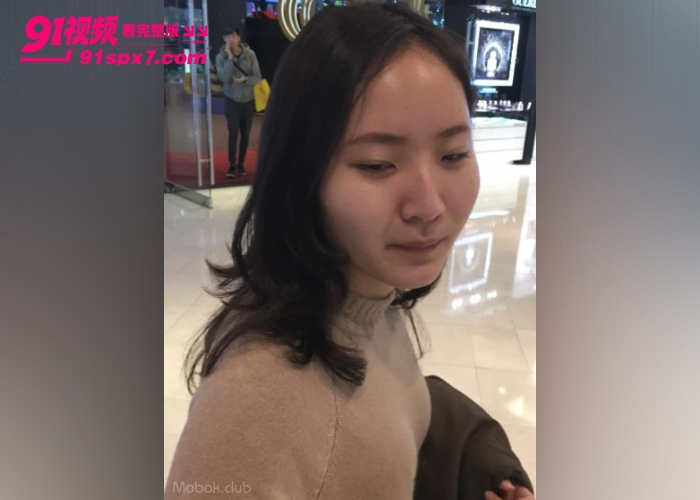 云泄密美女同事偷情男上司 翘臀骚穴被大鸡巴后入猛操淫水狂喷高潮 老公发现视频曝光 - 图1