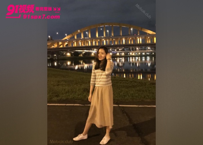 云泄密美女同事偷情男上司 翘臀骚穴被大鸡巴后入猛操淫水狂喷高潮 老公发现视频曝光 - 图2