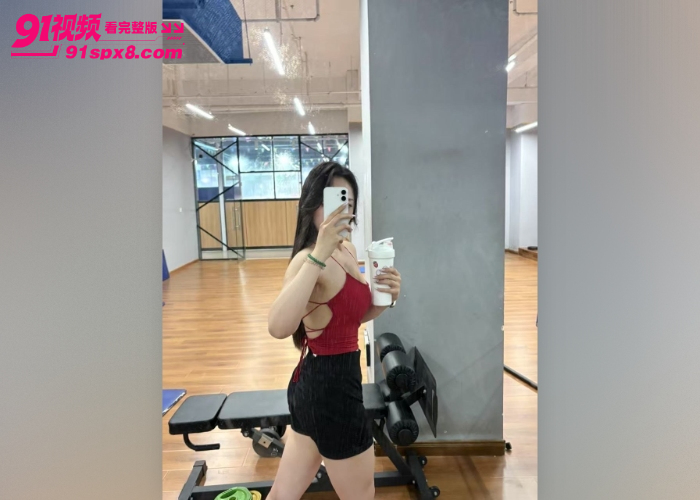 高颜值人妻 张妤欣 出轨金主客户粉嫩白虎逼被干的淫水直流叫声超浪 最后忍不住射里面 - 图6