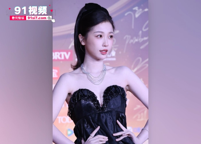 95后顶流女星 虞书欣 彻底塌房黑料不断 早期陪睡性爱视频被扒出 在剧组陪睡成瘾走肾不走心 - 图2