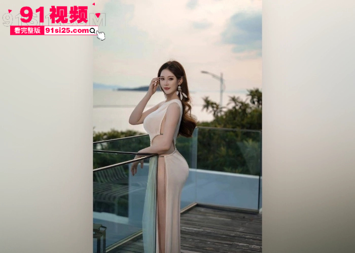 【海角原创】约操儿子的巨乳语文老师 身穿豹纹黑丝高跟鞋勾引 瞬间精虫上脑疯狂爆操 内射灌满肥逼 - 图2