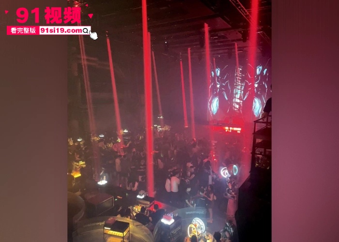内蒙古迈阿密酒吧大瓜 艺术学院驻唱美女 被9个小伙轮奸惨遭毒打后跳楼身亡 视频流出引爆全网怒火 - 图4