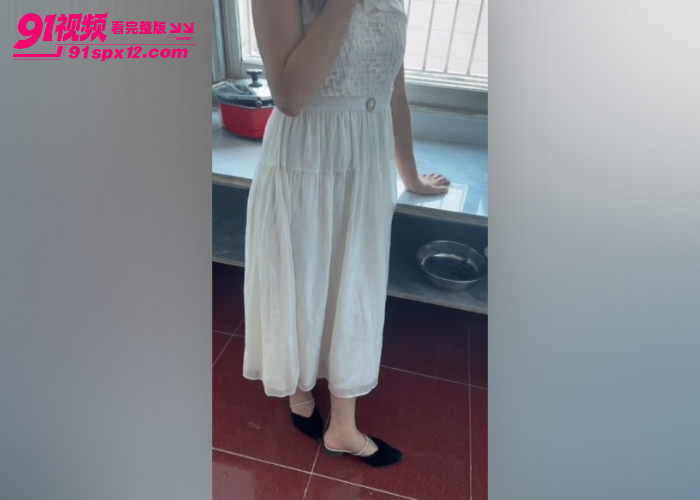 【海角原创】早上起来发现嫂子一个人在厨房做饭，看着性感的身材忍不住调戏她 最终沦为我的母狗 - 图4