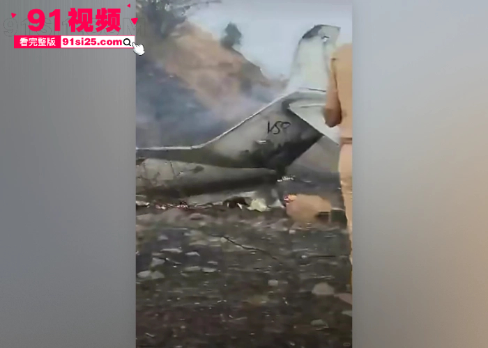 突发印度政坛巨震 副首席部长 阿吉特·帕瓦尔 坠机身亡 飞机撞地解体爆炸 机上5人全员遇难 - 图6